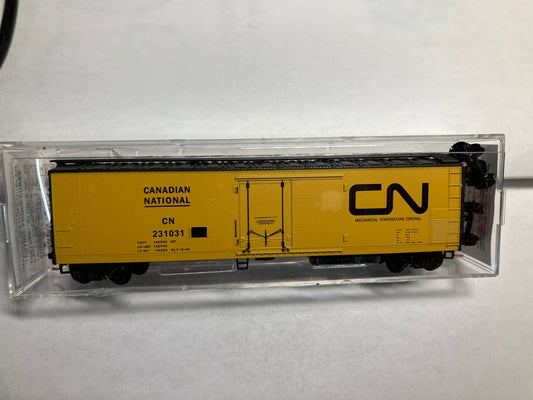 Micro Trains 06900180 Canadian National Reefer