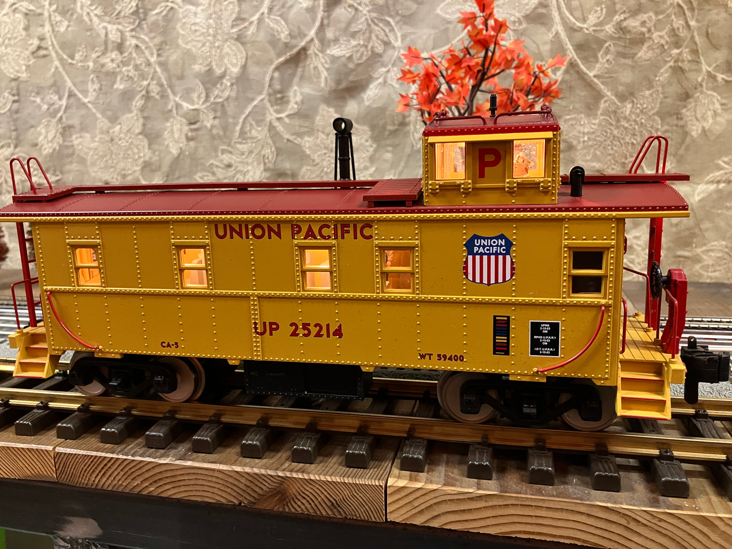 MTH UP G SCALE EXTENDED VISION CABOOSE - UNION PACIFIC 25214