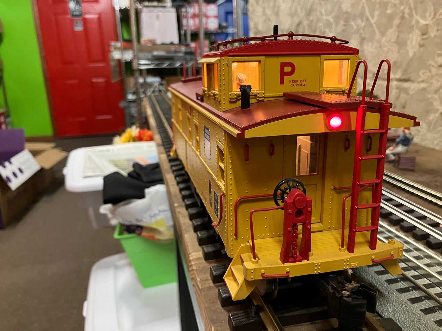 MTH UP G SCALE EXTENDED VISION CABOOSE - UNION PACIFIC 25214