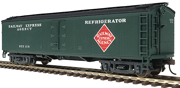 A model of a 50' GACX Wood Express Reefer with Pullman trucks, part of the Walthers rolling stock series.