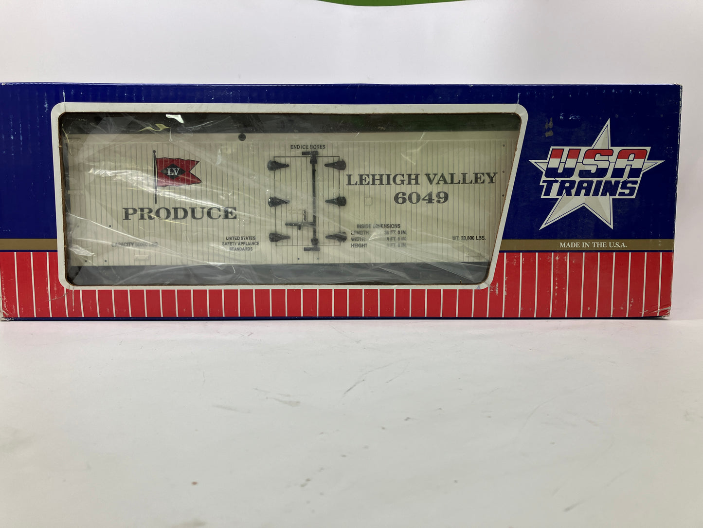 USA Trains R-16032 G Scale Lehigh Valley Refrigerator Car