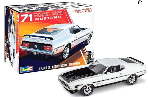 Revell 14512 1971 Ford Mustnag Boss 351 1:25 Scale 129-Piece Skill Level 4 Model Car Building Kit