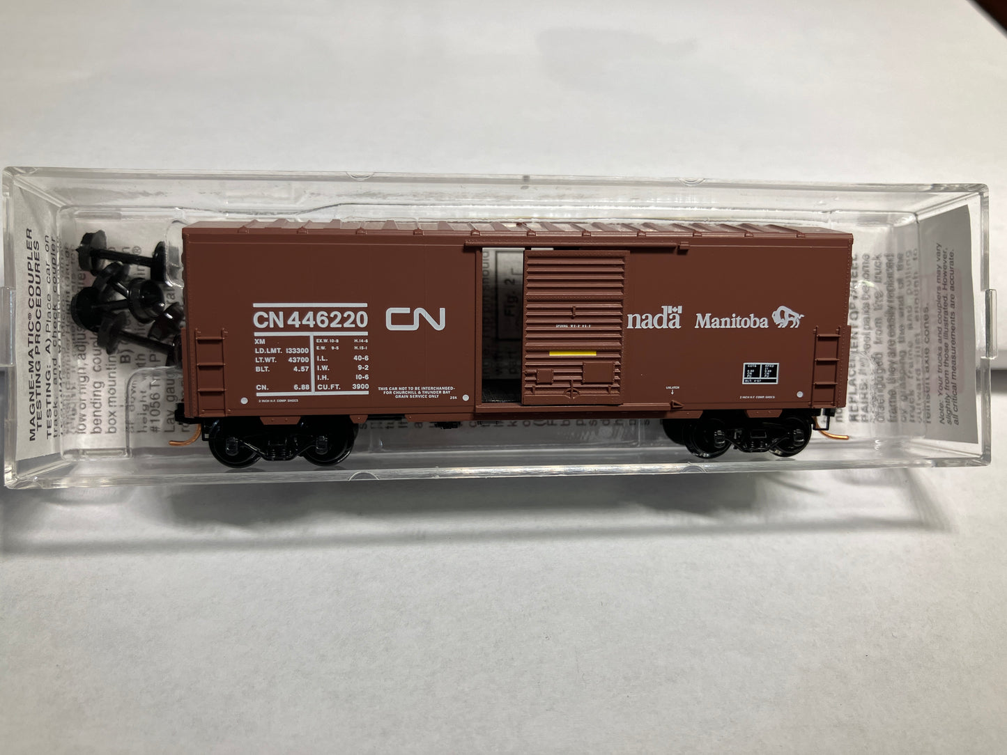 Micro Trains 02400280 Canadian National Box Car