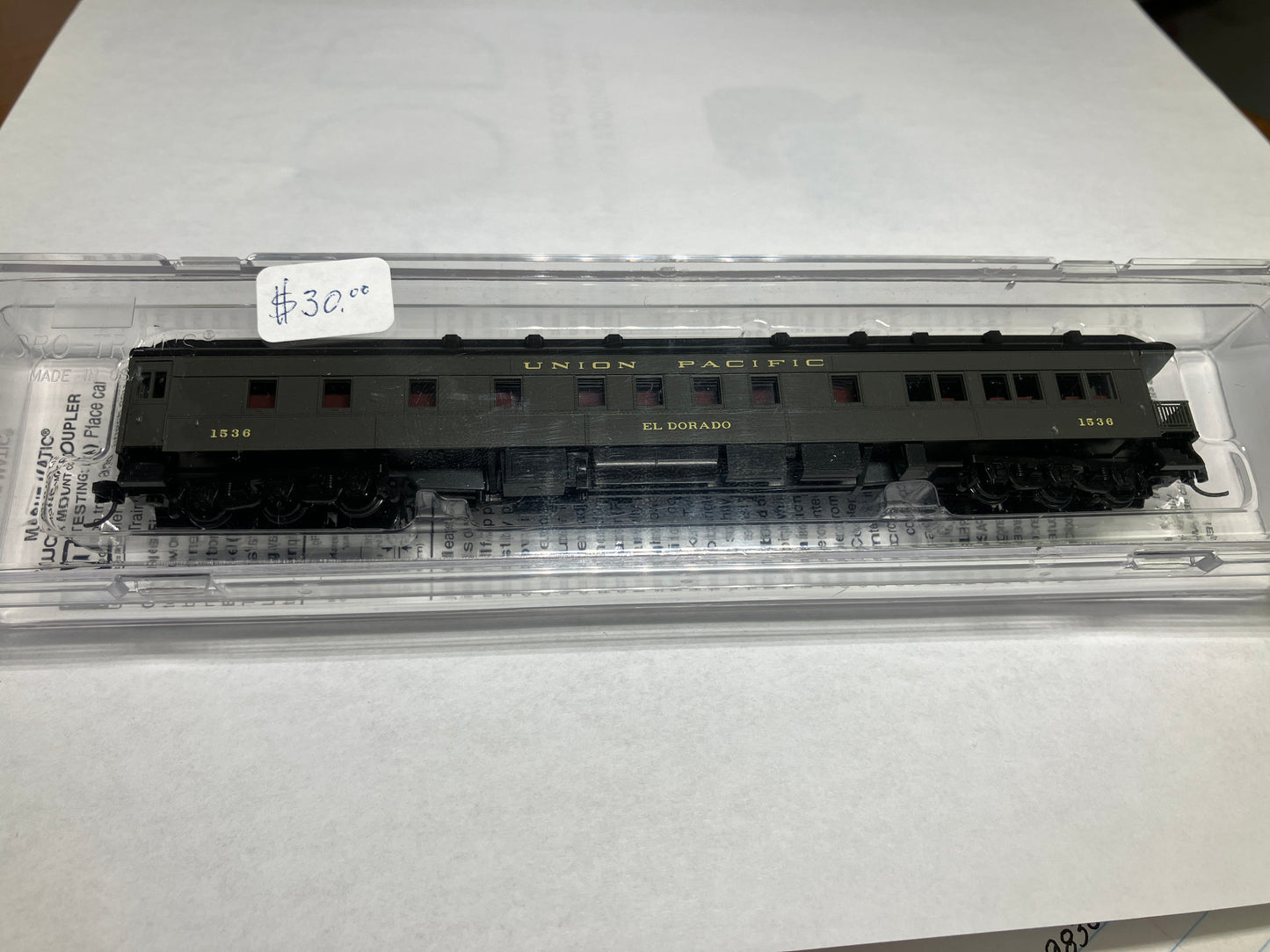 Micro trains 144 00 420 3-2 Heavyweight Observation Car Union Pacific #1536 Eldorado