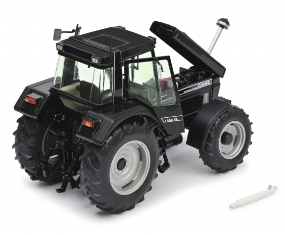 Schuco Case IH 1455 XL 1:32 Black