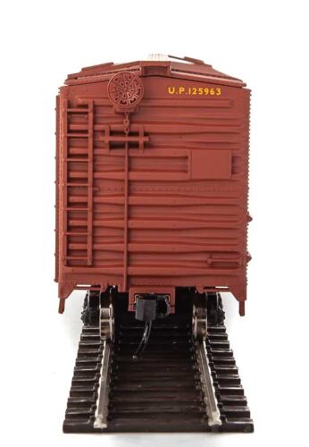WalthersMainline Part # 910-2265 40' ACF Welded Boxcar w/8' Youngstown Door - Ready to Run -- Union Pacific(R) #125963