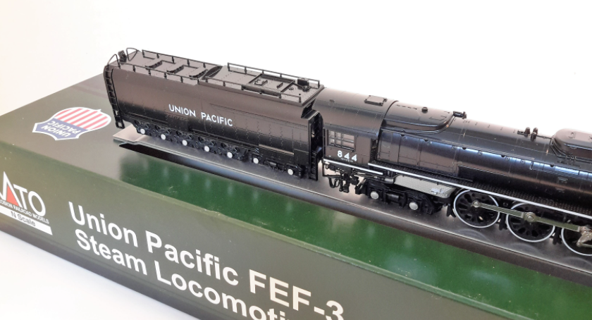 Kato Union Pacific FEF-3 Steam Locomotive #844 N scale
