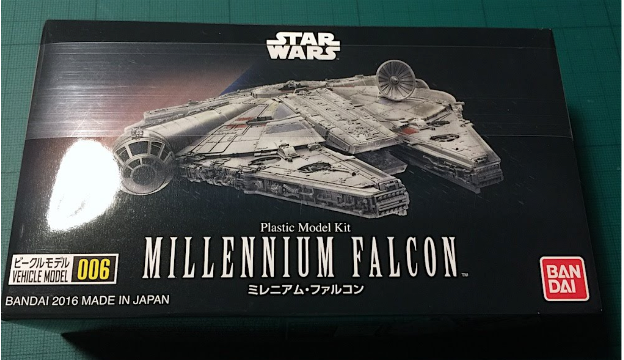 Bandai’s 1:350 Millennium Falcon 2322887